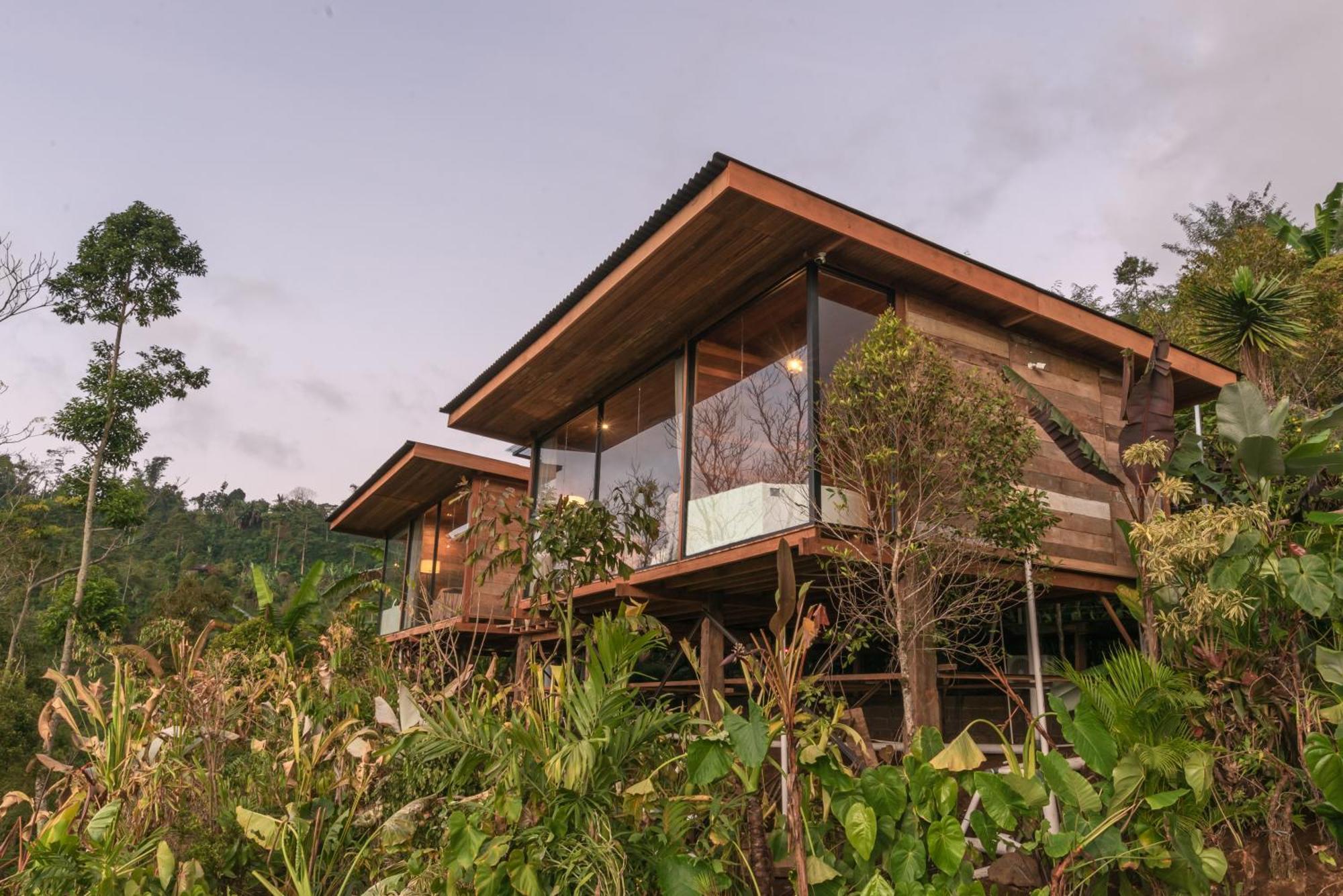Kayukopi Vila Munduk Exterior foto